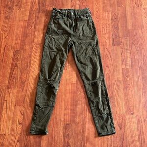 American Eagle Next level Stretch  green ripped super hi-rise jeggings size 4